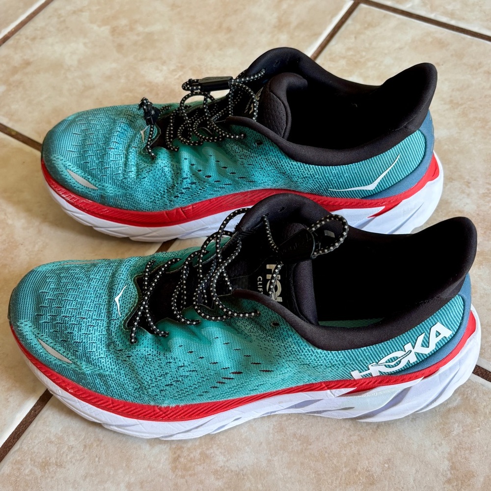 HOKA Clifton 8 mens 9.5D real teal aquarelle